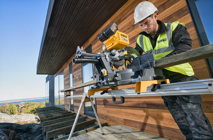 DEWALT® 54V XR FLEXVOLT® 305mm Mitre Saw – 2 X 6Ah